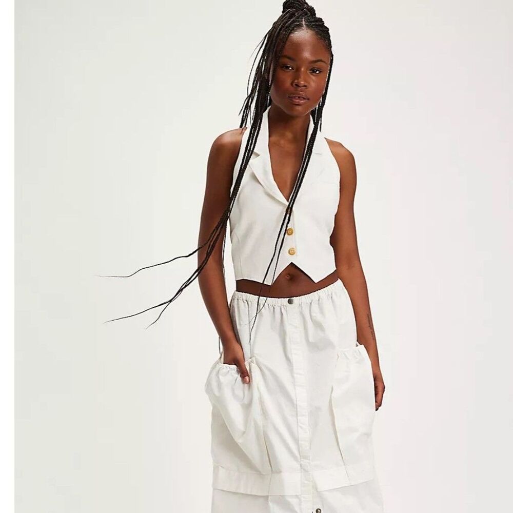 Free People Desk To Dinner Vest Ivory Halter Sz Small $78 retail NWT Linen blend